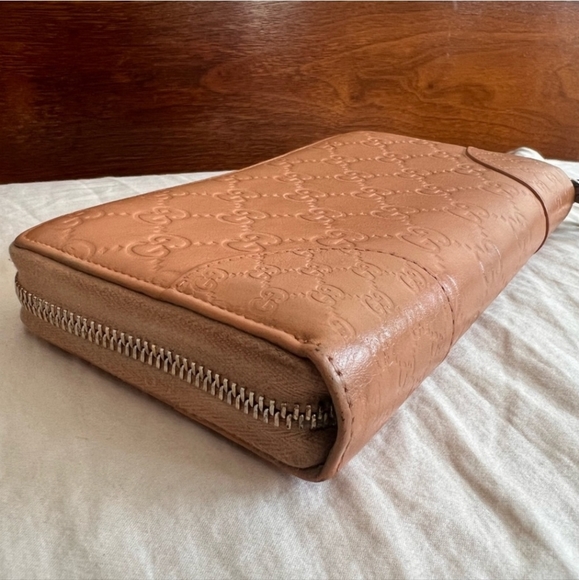 πGUCCI Micro Guccissima Nude Zip Around Wallet - Picture 4 of 9